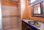 Vacation rental la hacienda condo 6 - full bathroom